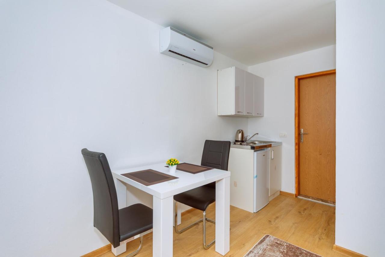 Apartments Econature Virpazar Bagian luar foto